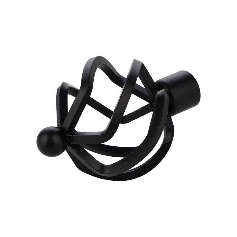 Gardinbur Finials
