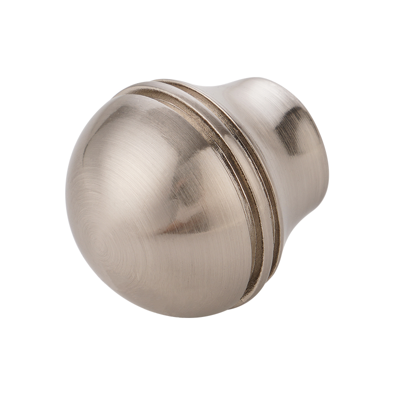 Bold finial gardinstang