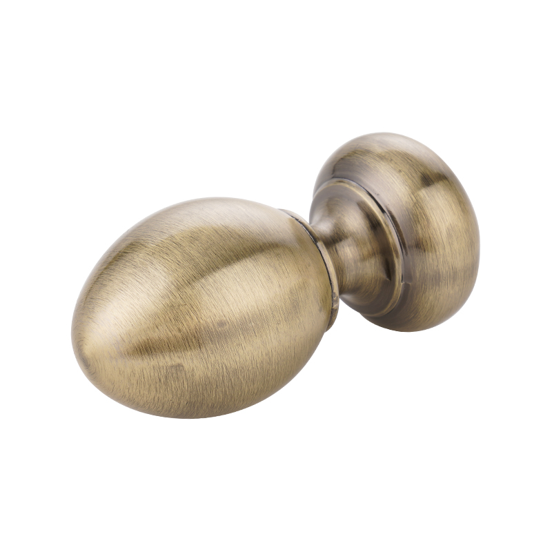 Bold finial gardinstang